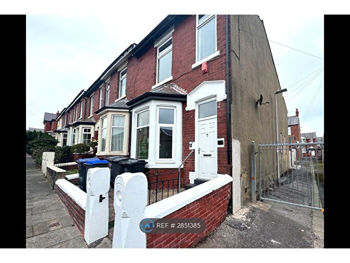 1 Bedroom Flat To Rent In Poplar Avenue, Blackpool, FY3