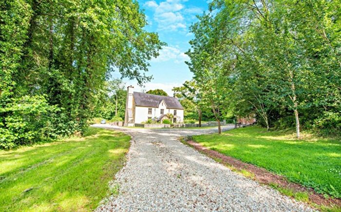 4 Bedroom Detached House For Sale In Llanwrda, Carmarthenshire, SA19