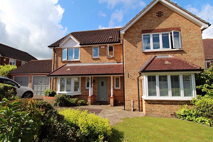 4 Bedroom Property To Rent In Roman Close, Mountnessing, Brentwood, CM15