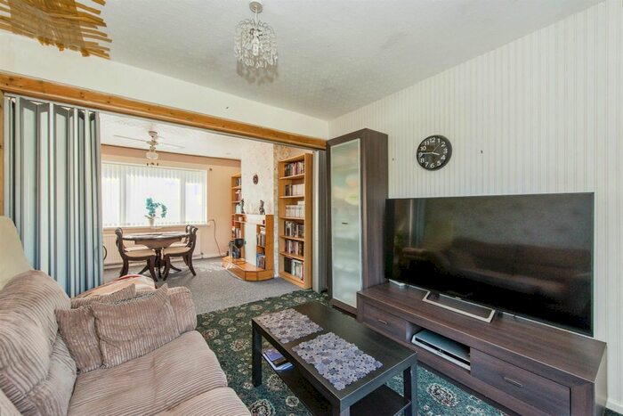 2 Bedroom Semi-Detached House For Sale In Broadway, Pontefract, WF8