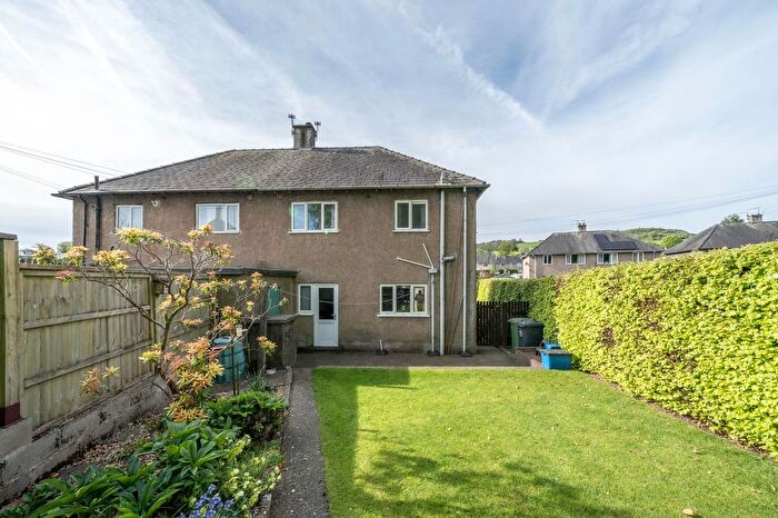3 Bedroom Semi Detached House For Sale In Low Garth, Kendal, LA9