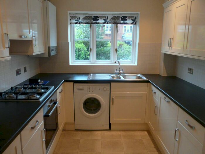 3 Bedroom Semi-Detached House To Rent In Victoria Mews, Barnt Green, Birmingham, B45