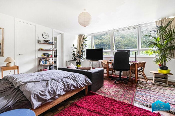 1 Bedroom Apartment To Rent In Hilltop House, Hornsey Lane, Highgate, N6