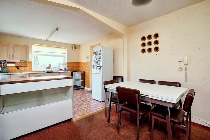 3 Bedroom Bungalow For Sale In Portland Park Close, Hucknall, Nottingham, NG15