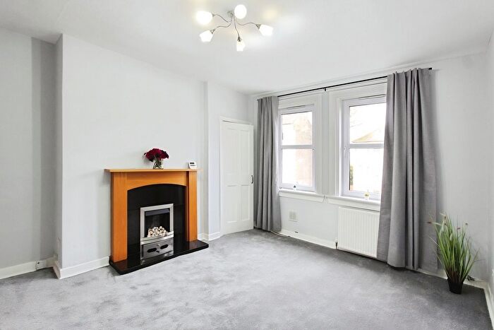 2 Bedroom Flat To Rent In Easter Road, Edinburgh, EH6