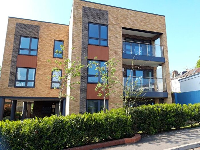 2 Bedroom Flat To Rent In Hoopers House, Hoopers Road, Rochester, Medway, ME1