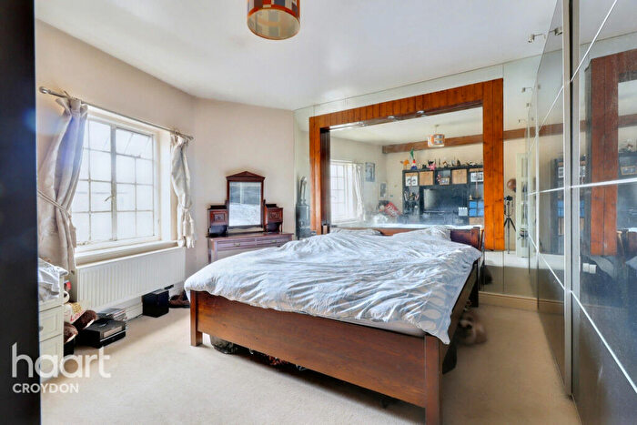 1 Bedroom Flat For Sale In Brighton Road, South Croydon, CR2