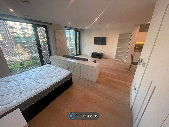 Studio To Rent In John Cabot House, London, E16