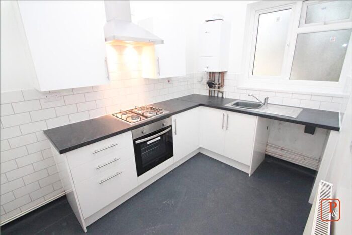 2 Bedroom Apartment To Rent In North Station Road, Colchester, Essex, CO1