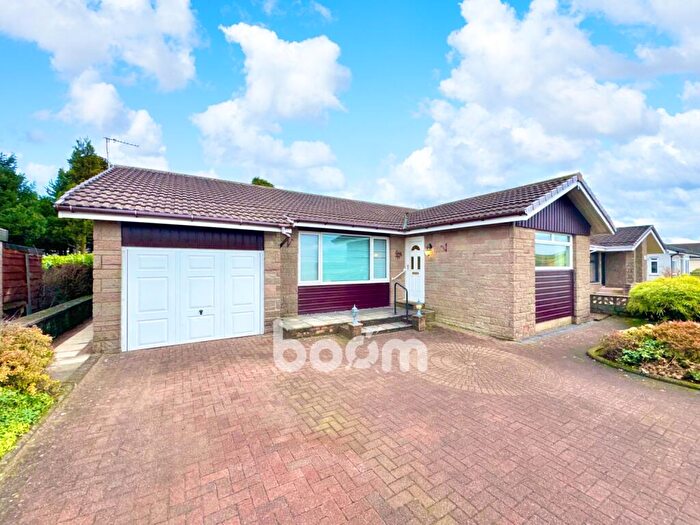 3 Bedroom Detached Bungalow For Sale In Craigends Road, Glengarnock, KA14
