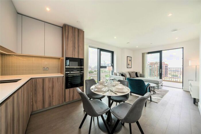 2 Bedroom Apartment To Rent In Hawksbury Heights, Hewson Way, London, SE17