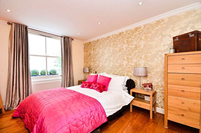 2 Bedroom Flat To Rent In Courtfield Gardens, South Kensington, London, SW5