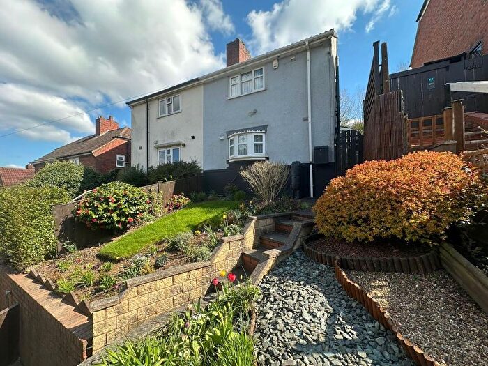 2 Bedroom Semi-detached House For Sale In City Road, Oldbury, B69