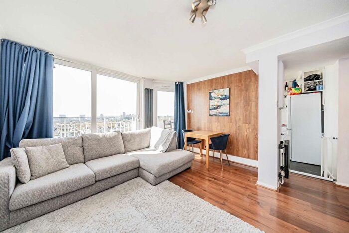 2 Bedroom Flat For Sale In Notting Hill Gate, Notting Hill, W11
