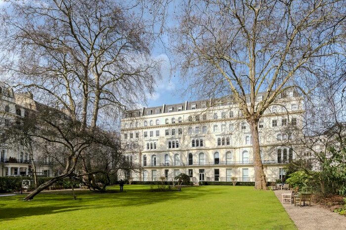 1 Bedroom Flat To Rent In Kensington Gardens Square, London, W2
