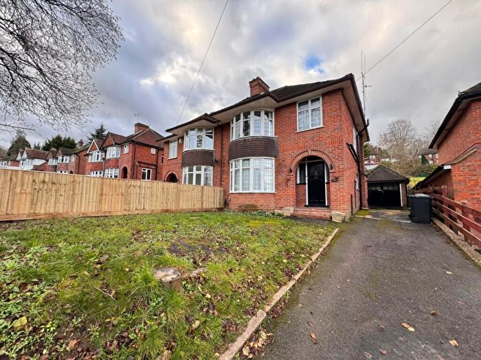 4 Bedroom Semi-Detached House To Rent In Desborough Avenue, HP11