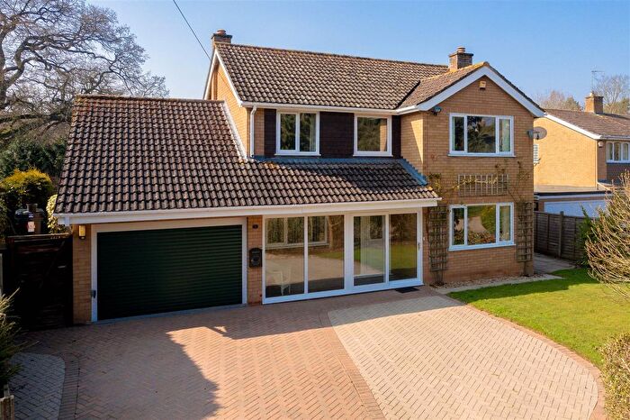 4 Bedroom Detached House For Sale In Folly Road, Alfrick, Worcester, WR6