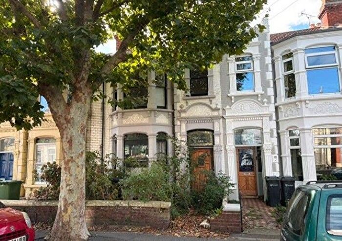 1 Bedroom Flat For Sale In Ground Floor Flat, Laburnum Grove, Portsmouth, City Of Portsmouth, PO2