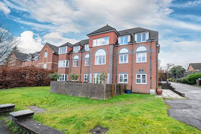 2 Bedroom Flat For Sale In Andover Road, Ludgershall, SP11