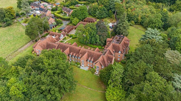 2 Bedroom Flat For Sale In Forhill Court, Lea End Lane, B38