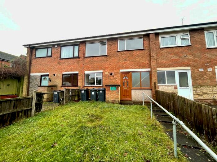 3 Bedroom Terraced House To Rent In Moors Lane, Northfield, B31