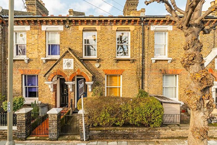 2 Bedroom Property For Sale In Eversleigh Road, Shaftesbury Estate, SW11