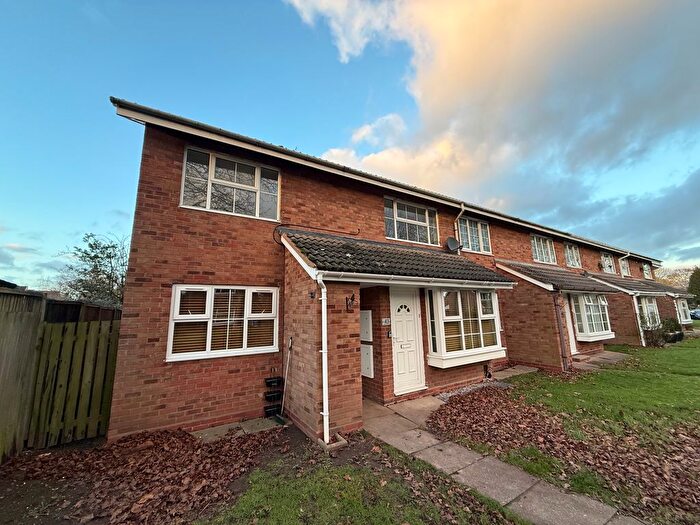 2 Bedroom Maisonette To Rent In Lyneham Gardens, Sutton Coldfield, B76