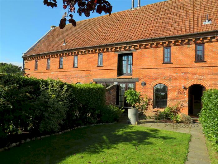 3 Bedroom Character Property To Rent In Melton Park, Melton Constable, NR24