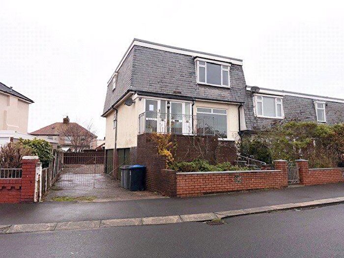 2 Bedroom Flat For Sale In Anchorsholme Lane East, Thornton-Cleveleys, Lancashire, FY5