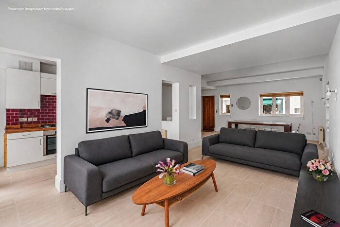 3 Bedroom Maisonette For Sale In Red Lion Street, London, WC1R