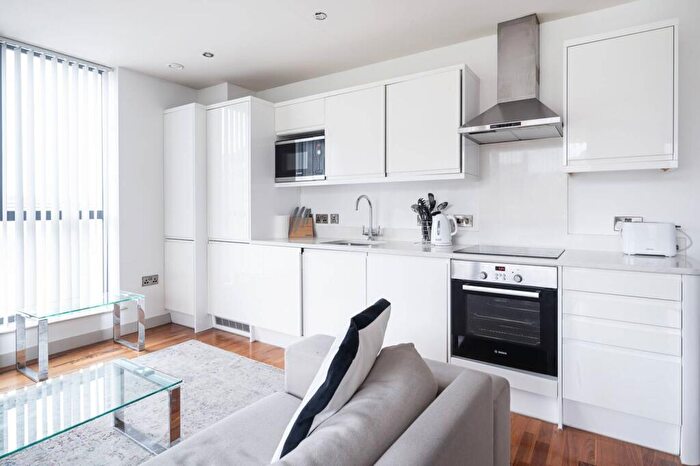 3 Bedroom Flat To Rent In Shore Place, South Hackney, London, E9