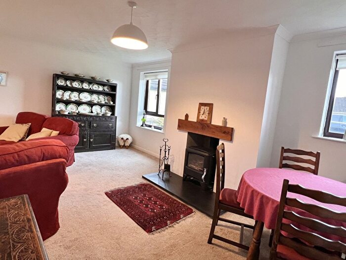 3 Bedroom Detached Bungalow For Sale In Brodulais, Llanwrda, Carmarthenshire., SA19