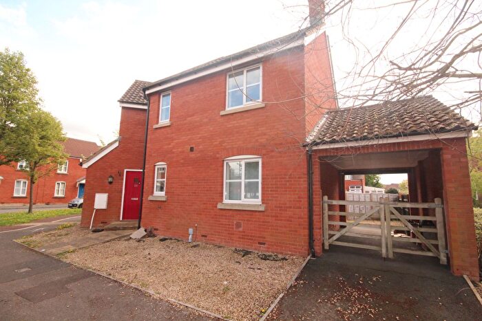 3 Bedroom Semi-Detached House For Sale In Halyard Drive, Bridgwater, TA6