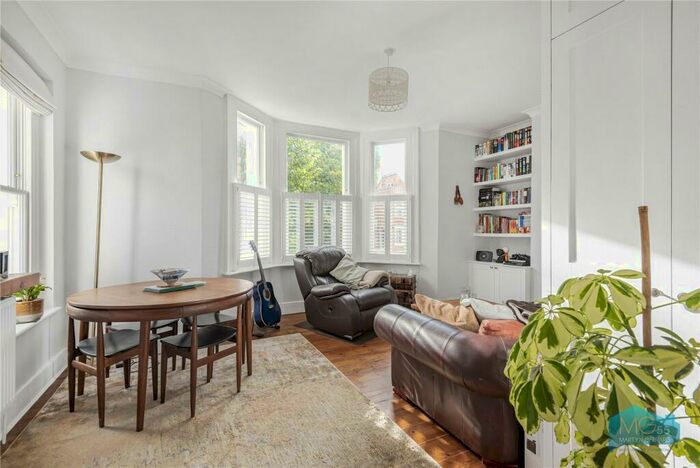 2 Bedroom Property To Rent In Crouch Hill, Crouch End, London, N8