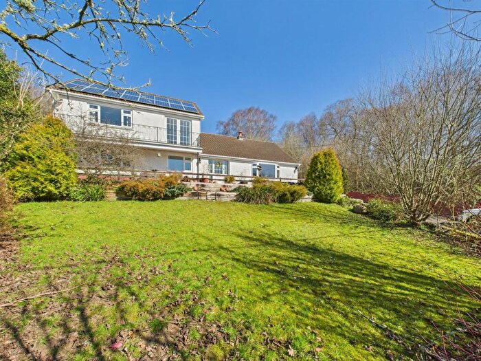 5 Bedroom Detached House For Sale In Folland Road, Glanamman, SA18