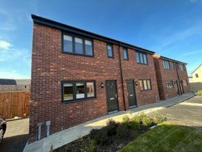 3 Bedroom Semi-Detached House To Rent In Coney Green Road, Clay Cross, Chesterfield, S45