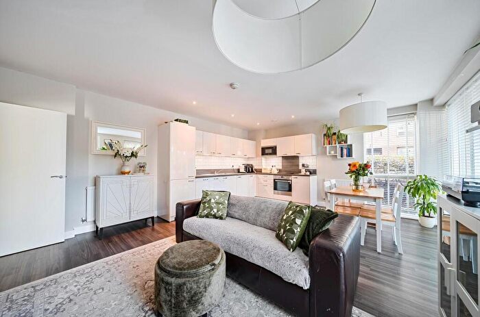 2 Bedroom Apartment For Sale In Dixie Court, Adenmore Road, London, SE6