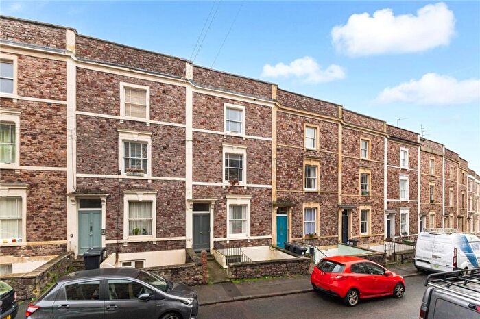 1 Bedroom Apartment To Rent In Bellevue Crescent, Bristol, Somerset, BS8
