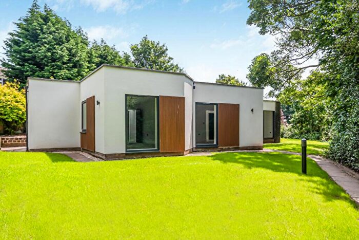 4 Bedroom Detached Bungalow For Sale In Willingham Road, Lea, DN21