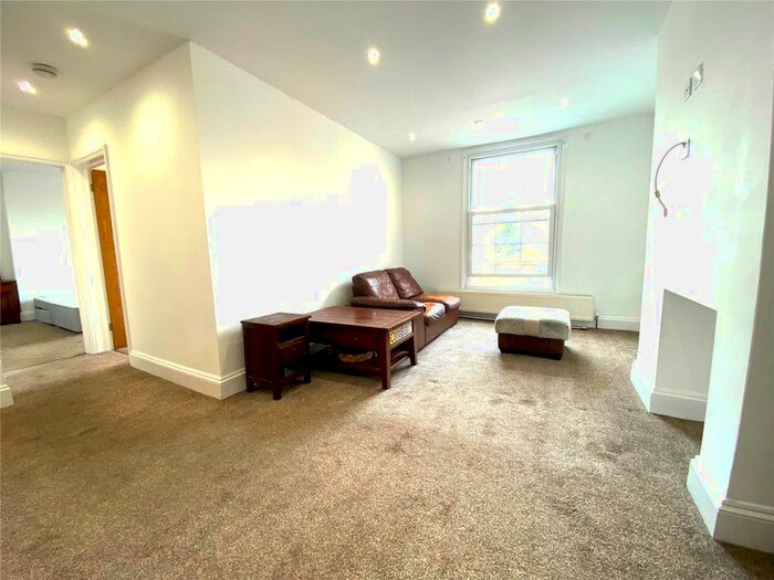 2 Bedroom Flat To Rent In The Broadway, Laleham, Staines-Upon-Thames, Surrey, TW18