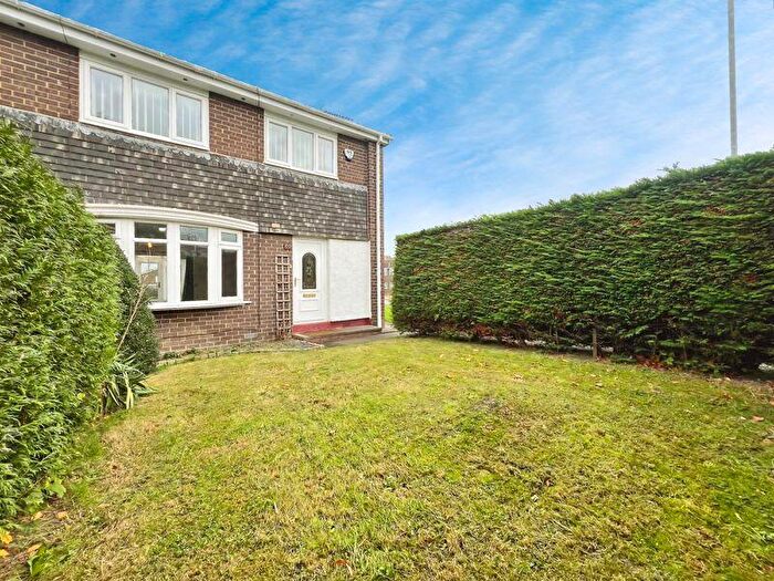 3 Bedroom Semi Detached House For Sale In Rowan Drive, Newcastle Upon Tyne, NE20