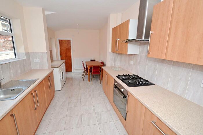 5 Bedroom Semi-Detached House To Rent In Albert Grove, Lenton, Nottingham, NG7