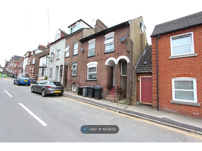 Studio To Rent In Buxton Road, Luton, LU1