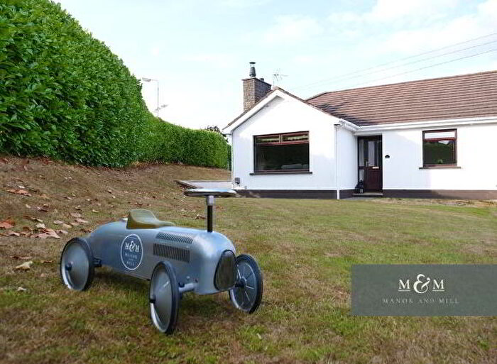 3 Bedroom Semi-detached Bungalows For Sale In Angela Crescent, Richhill, BT61
