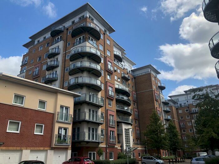 1 Bedroom Apartment To Rent In Winterthur Way - Basingstoke, RG21