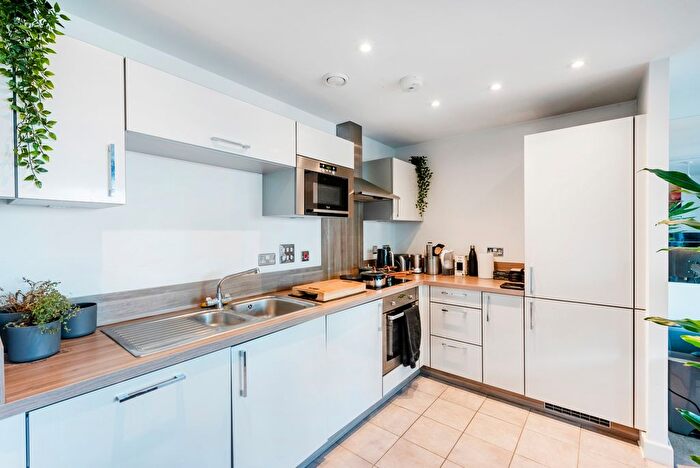 1 Bedroom Flat To Rent In Surrey Quays Road, London, SE16