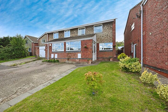 4 Bedroom Semi-Detached House For Sale In Roper Close, Hilmorton, Rugby, CV21