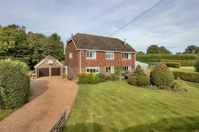 4 Bedroom Detached House For Sale In Frittenden Road, Sissinghurst, Cranbrook, Kent, TN17
