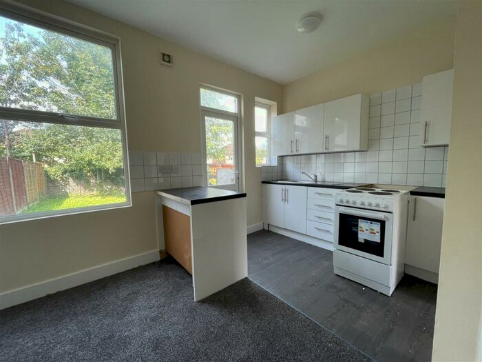 3 Bedroom Terraced House To Rent In Durants Road, Enfield, EN3