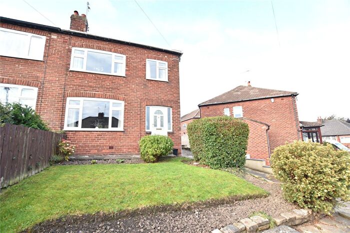 3 Bedroom Semi-Detached House For Sale In Woodland Rise, Leeds, West Yorkshire, LS15